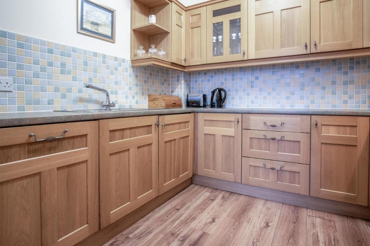 Arcadia - 1 Bedroom Apartment - Tenby Exterior photo