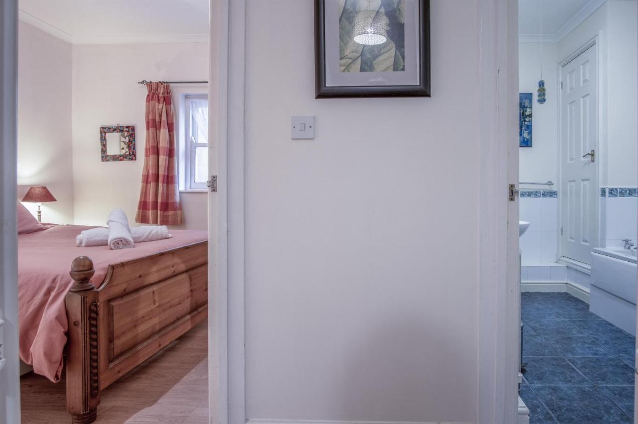 Arcadia - 1 Bedroom Apartment - Tenby Exterior photo